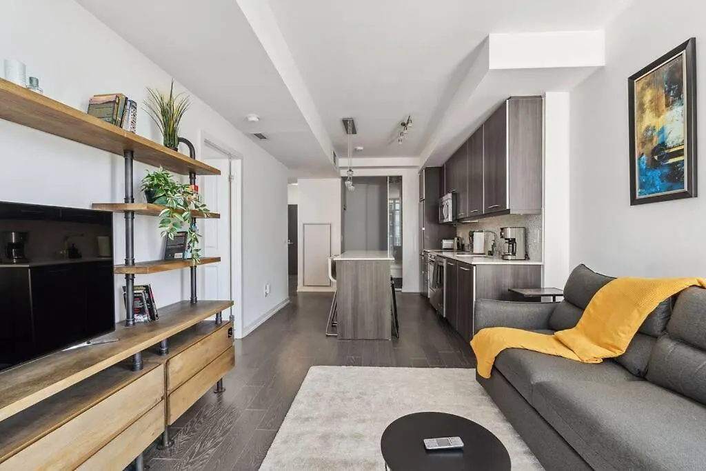 Amazing View 2Br St Lawrence Market Condo, Downtown Toronto 0*,  Kanada